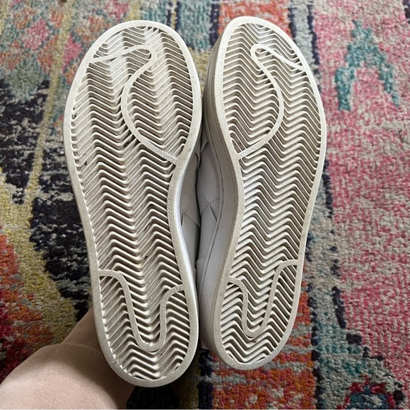 WOMEN'S SIZE 9 Adidas Superstar Slip on White Shoes Sneakers - Picture 6 of 6